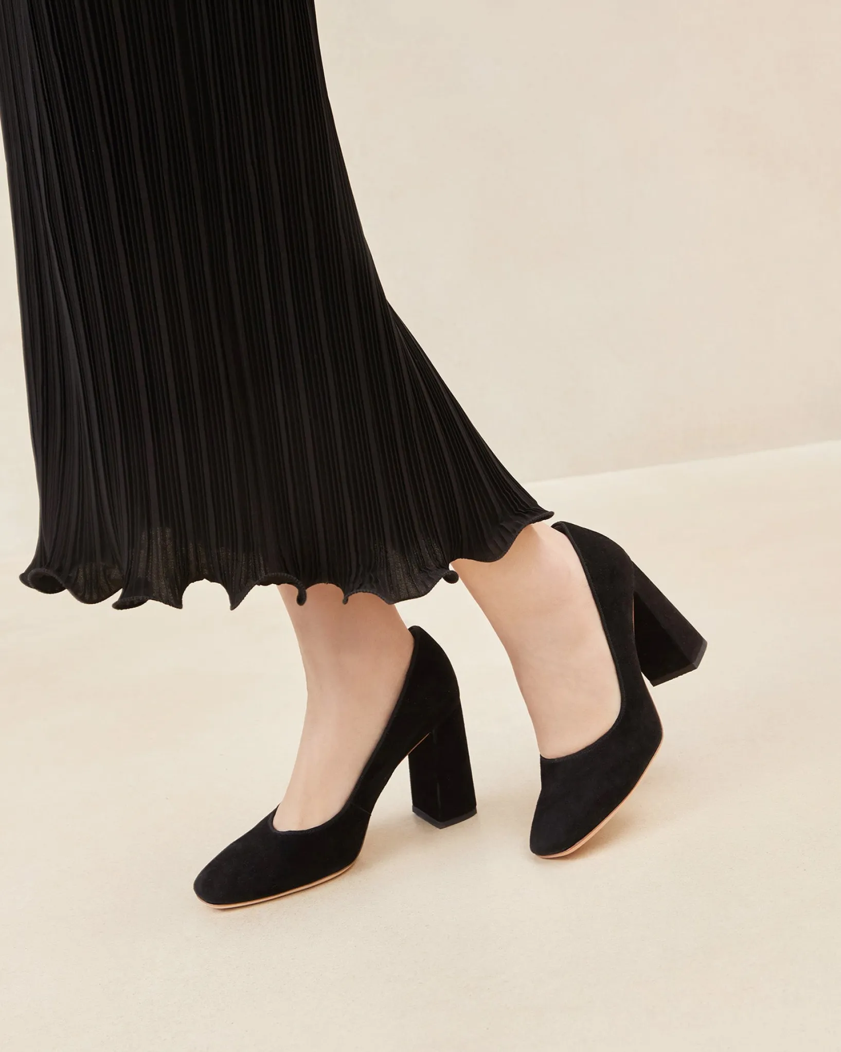 Outlet Loeffler Randall Rue Suede Heeled Pump Black