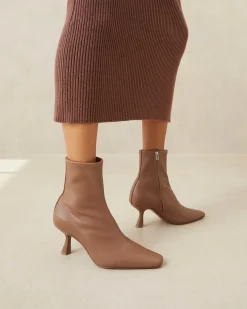 Outlet Loeffler Randall Thandy Black Curved Heel Bootie Safari